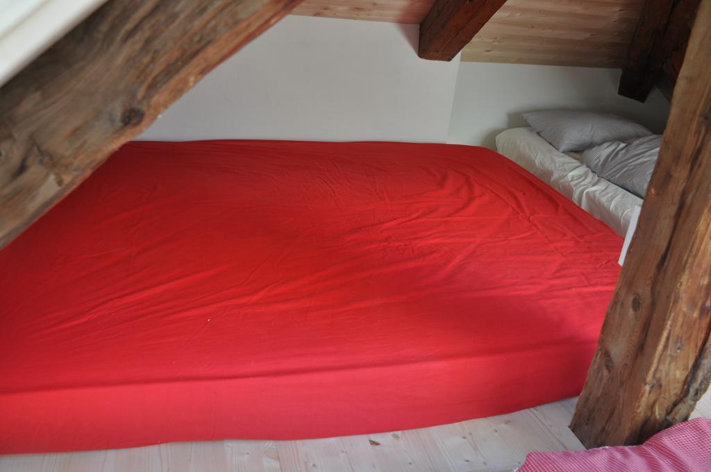 Attika Wohnung 7546 Ardez Cameră foto
